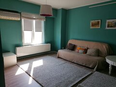 Piata Unirii, Calea Calarasilor, chiar la Sfanta Vineri