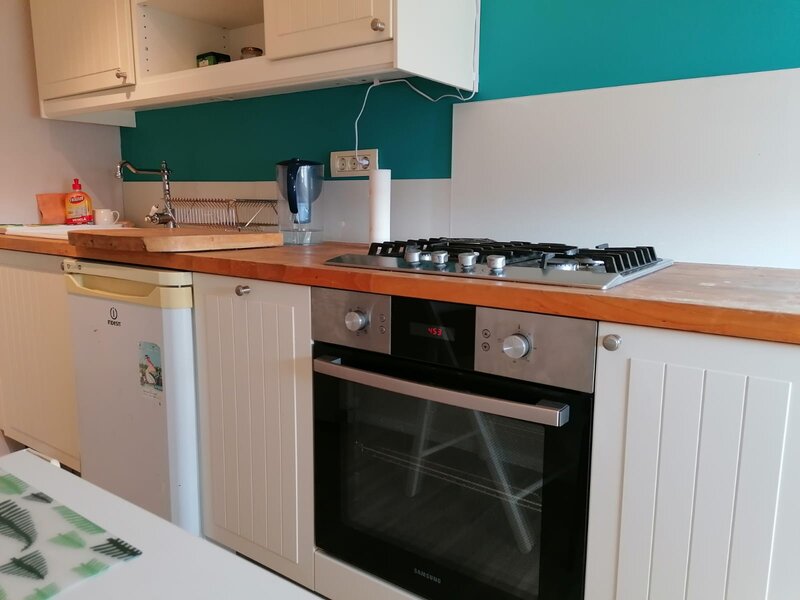 Piata Unirii, Calea Calarasilor, chiar la Sfanta Vineri,