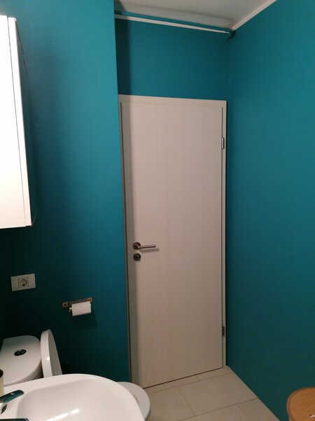 Piata Unirii, Calea Calarasilor, chiar la Sfanta Vineri,